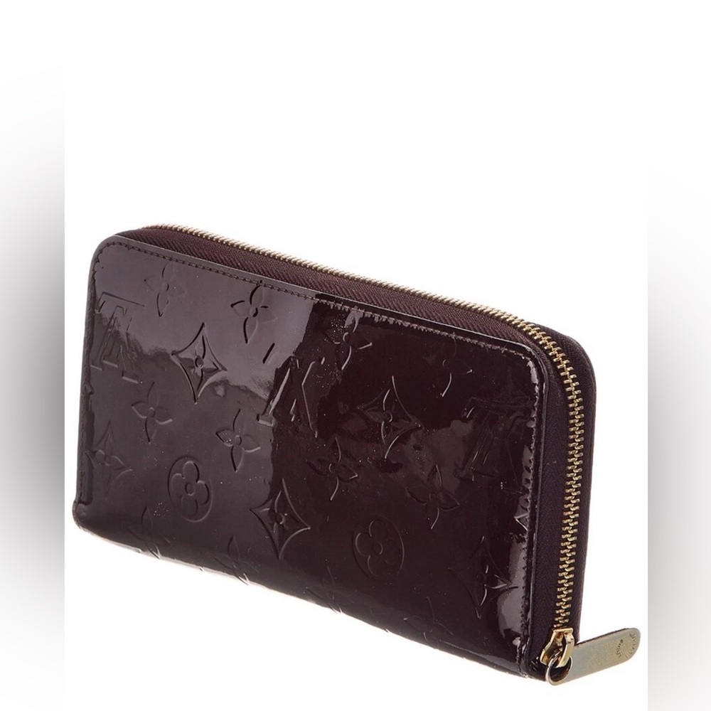 Louis Vuitton Monogram Vernis Zippy Wallet in Amarante